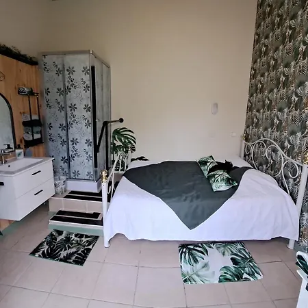 Oda ve Kahvaltı Chez Martine Et Bernard