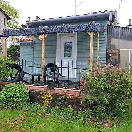 Oda ve Kahvaltı Chez Martine Et Bernard Saint-Vincent-Sterlanges