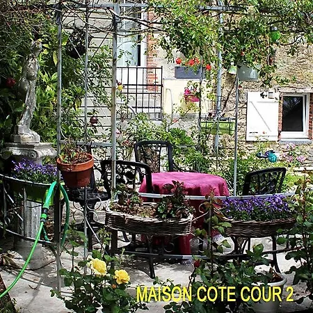 Chez Martine Et Bernard -etablissement Definitivement Ferme - Saint-Vincent-Sterlanges