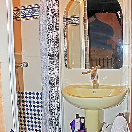 Bed & Breakfast Chez Martine Et Bernard -etablissement Definitivement Ferme - Saint-Vincent-Sterlanges