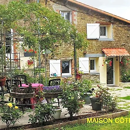 Bed & Breakfast Chez Martine Et Bernard -etablissement Definitivement Ferme -