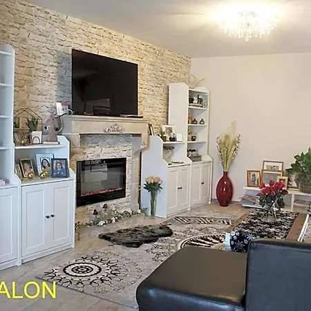 Bed & Breakfast Chez Martine Et Bernard -etablissement Definitivement Ferme -