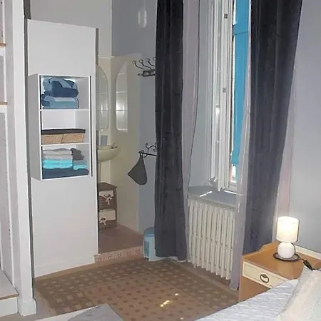 Bed & Breakfast Chez Martine Et Bernard -etablissement Definitivement Ferme - 3*