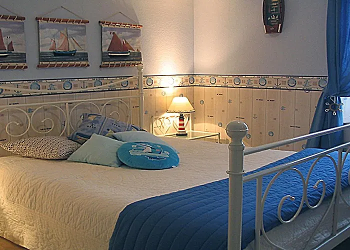 Bed & Breakfast Chez Martine Et Bernard -etablissement Definitivement Ferme - 3*