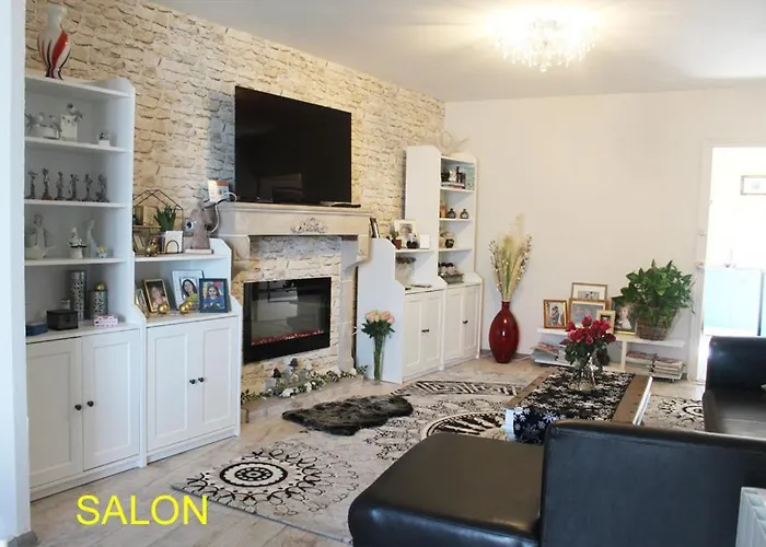 Chez Martine Et Bernard -etablissement Definitivement Ferme - Saint-Vincent-Sterlanges